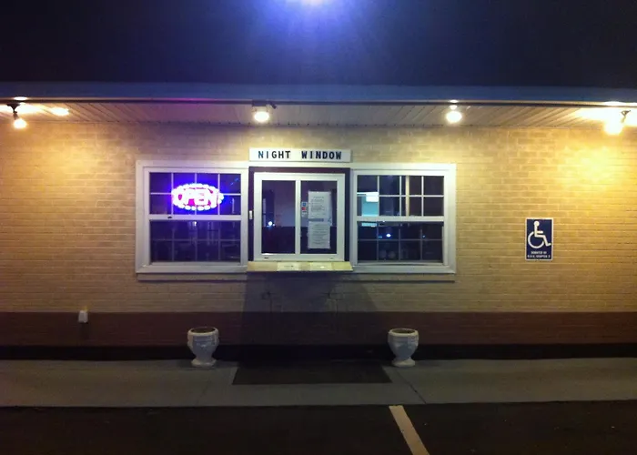Newport News Inn