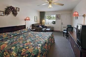 Newport News Inn * Newport News