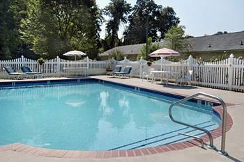 Motel Newport News Inn *